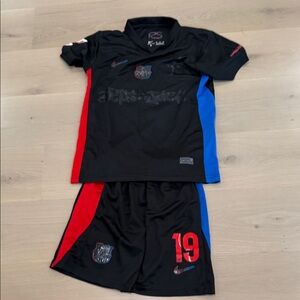 Nike Kids Black and Blue Jersey Set